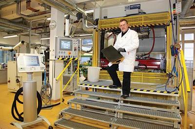 新材料！新技術(shù)！盤(pán)點(diǎn)降低車(chē)用復(fù)合材料成本的最新技術(shù)進(jìn)展